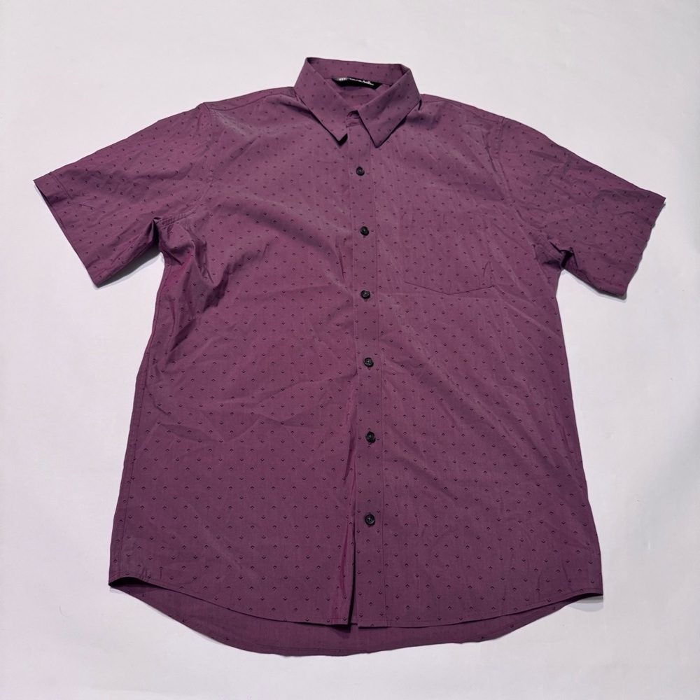 Travis Mathew Shirt Mens Medium Red Golf Button Up Short Sleeve Lightweight